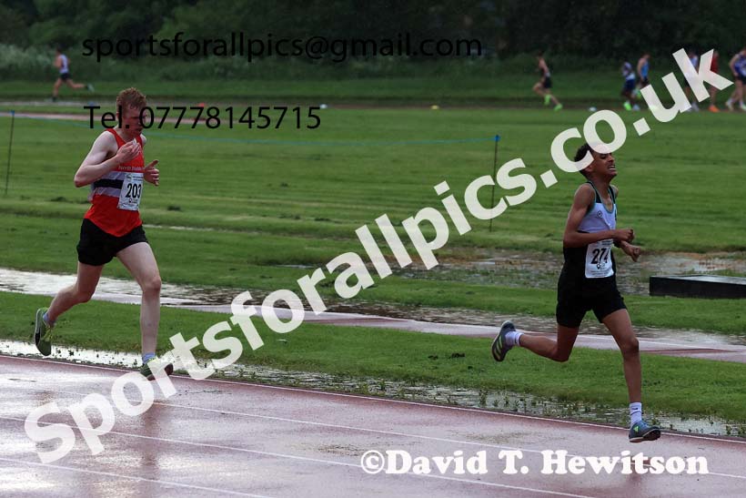 3000 metres, NEGP 2, Monkton Stadium.  Photo: David T. Hewitson/Sports for All Pics